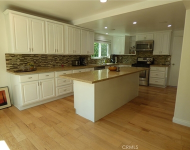 5650 Lake Lindero - Photo Thumbnail 2