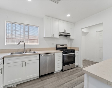 16550 Kalisher Street - Photo Thumbnail 11