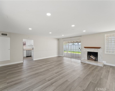 16550 Kalisher Street - Photo Thumbnail 4