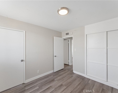 16550 Kalisher Street - Photo Thumbnail 13