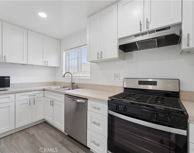 16550 Kalisher Street - Photo Thumbnail 8