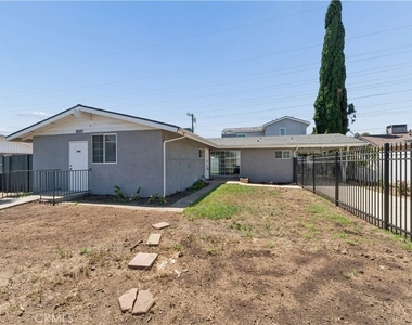 16550 Kalisher Street - Photo Thumbnail 2