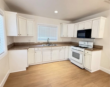 10556 El Dorado Avenue - Photo Thumbnail 4