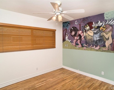 16816 Septo Street - Photo Thumbnail 5