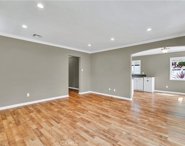 1833 261st Street - Photo Thumbnail 10