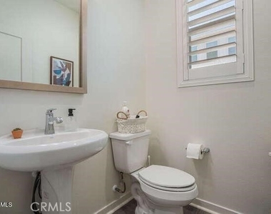 110 Red Brick - Photo Thumbnail 14