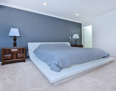 11856 Moorpark Street - Photo Thumbnail 31
