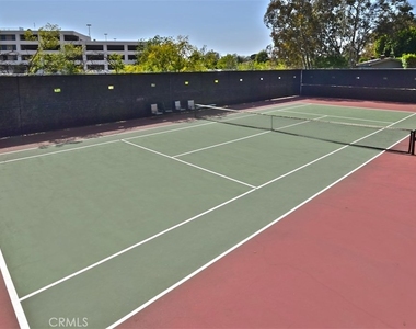 11856 Moorpark Street - Photo Thumbnail 40