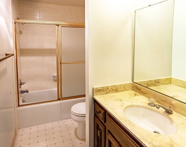 1184 W 11th Street - Photo Thumbnail 12