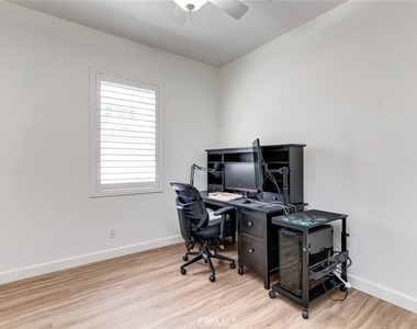 15220 Cambridge - Photo Thumbnail 25