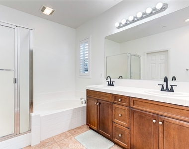 15220 Cambridge - Photo Thumbnail 20