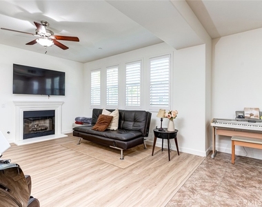 15220 Cambridge - Photo Thumbnail 4