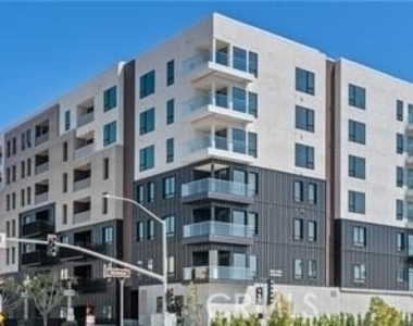1601 Rivington - Photo Thumbnail 27