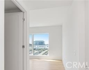 1601 Rivington - Photo Thumbnail 17
