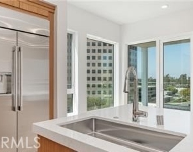 1601 Rivington - Photo Thumbnail 8