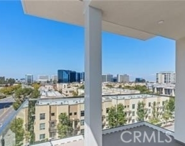 1601 Rivington - Photo Thumbnail 26