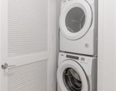 1601 Rivington - Photo Thumbnail 21
