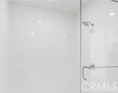1601 Rivington - Photo Thumbnail 15