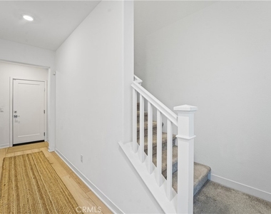 1874 S Westside Drive - Photo Thumbnail 4