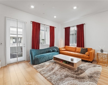 1874 S Westside Drive - Photo Thumbnail 14