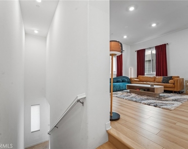 1874 S Westside Drive - Photo Thumbnail 9