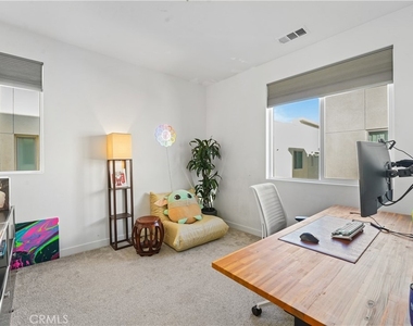 1874 S Westside Drive - Photo Thumbnail 23