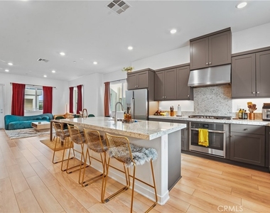 1874 S Westside Drive - Photo Thumbnail 20