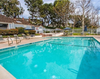 431 Cranston Court - Photo Thumbnail 31