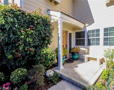 431 Cranston Court - Photo Thumbnail 1
