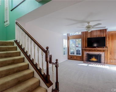 431 Cranston Court - Photo Thumbnail 7