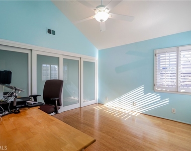 431 Cranston Court - Photo Thumbnail 18