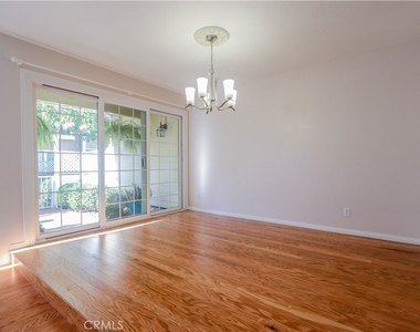 431 Cranston Court - Photo Thumbnail 6