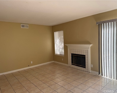 828 Greenwich Court - Photo Thumbnail 9