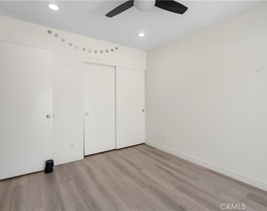1532 Windsor - Photo Thumbnail 15