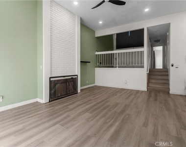 1532 Windsor - Photo Thumbnail 5