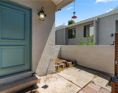 1532 Windsor - Photo Thumbnail 1