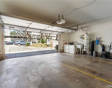 1532 Windsor - Photo Thumbnail 27