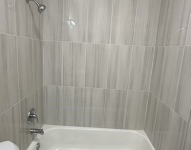 1470 B Henderson - Photo Thumbnail 6