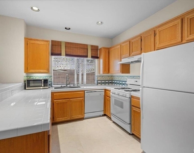 1501 Piedmont St - Photo Thumbnail 2