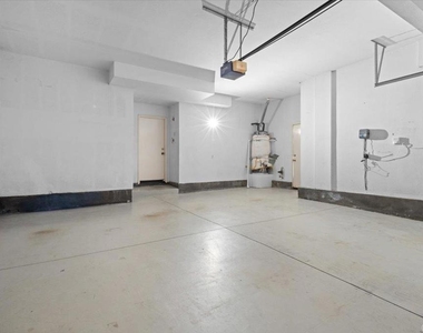 1501 Piedmont St - Photo Thumbnail 3