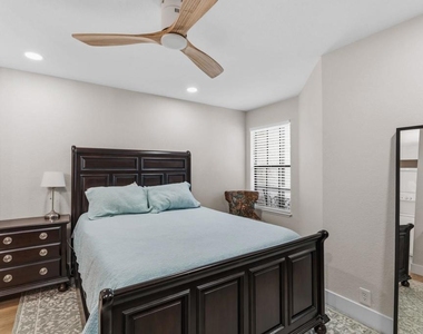 3961 Hortensia Street - Photo Thumbnail 10