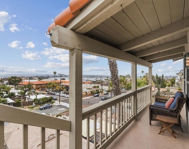 3961 Hortensia Street - Photo Thumbnail 2
