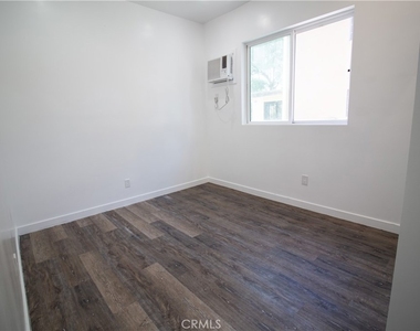 1112 Elden Avenue - Photo Thumbnail 5