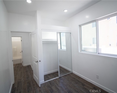 1112 Elden Avenue - Photo Thumbnail 4