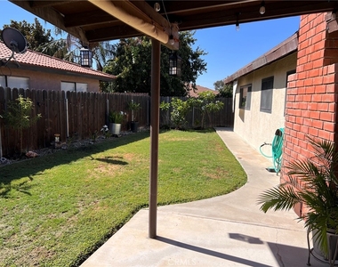 541 Francis - Photo Thumbnail 24