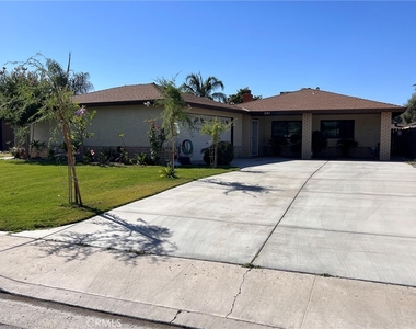 541 Francis - Photo Thumbnail 1