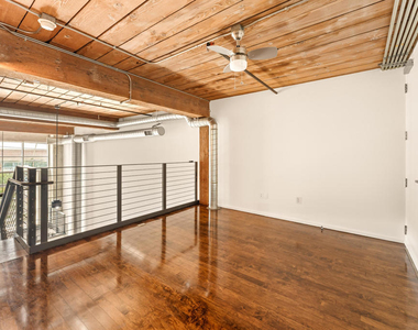 530 S Hewitt Street - Photo Thumbnail 11