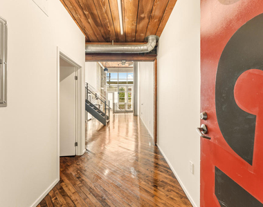 530 S Hewitt Street - Photo Thumbnail 19