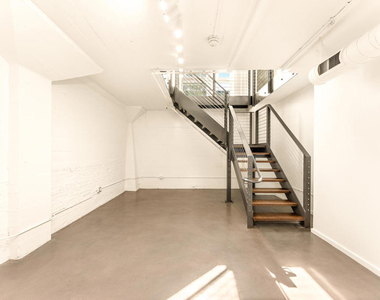 530 S Hewitt Street - Photo Thumbnail 28