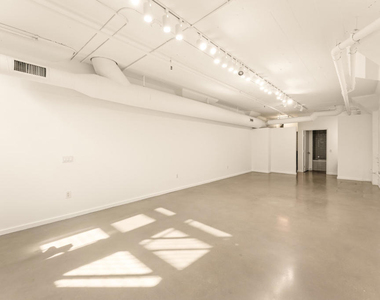 530 S Hewitt Street - Photo Thumbnail 29
